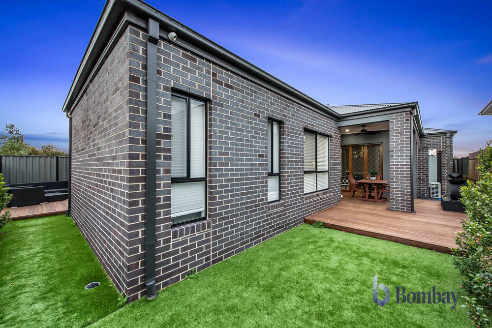 32 Serenade, DONNYBROOK, VIC 3064