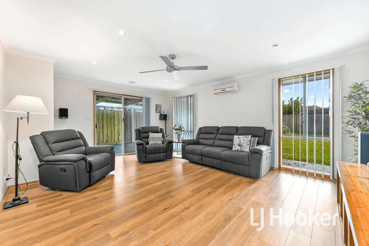 9 Glenwood Court, CRANBOURNE, VIC 3977