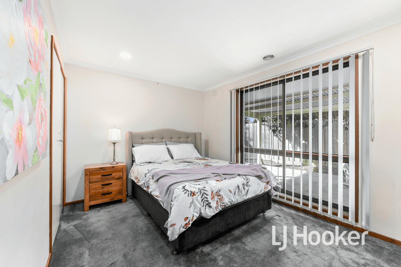 9 Glenwood Court, CRANBOURNE, VIC 3977