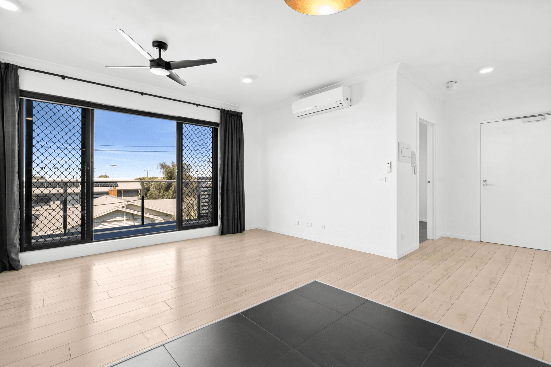 8/1B Victoria Street, Rippleside, VIC 3215