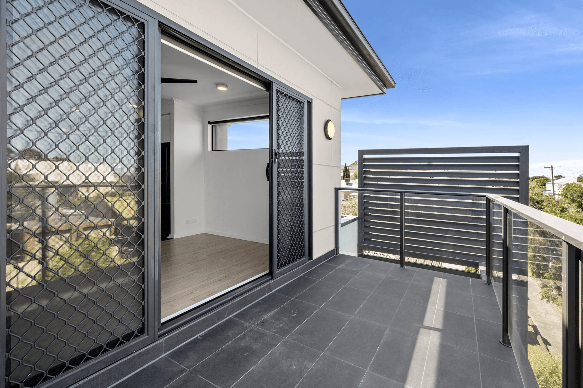 8/1B Victoria Street, Rippleside, VIC 3215