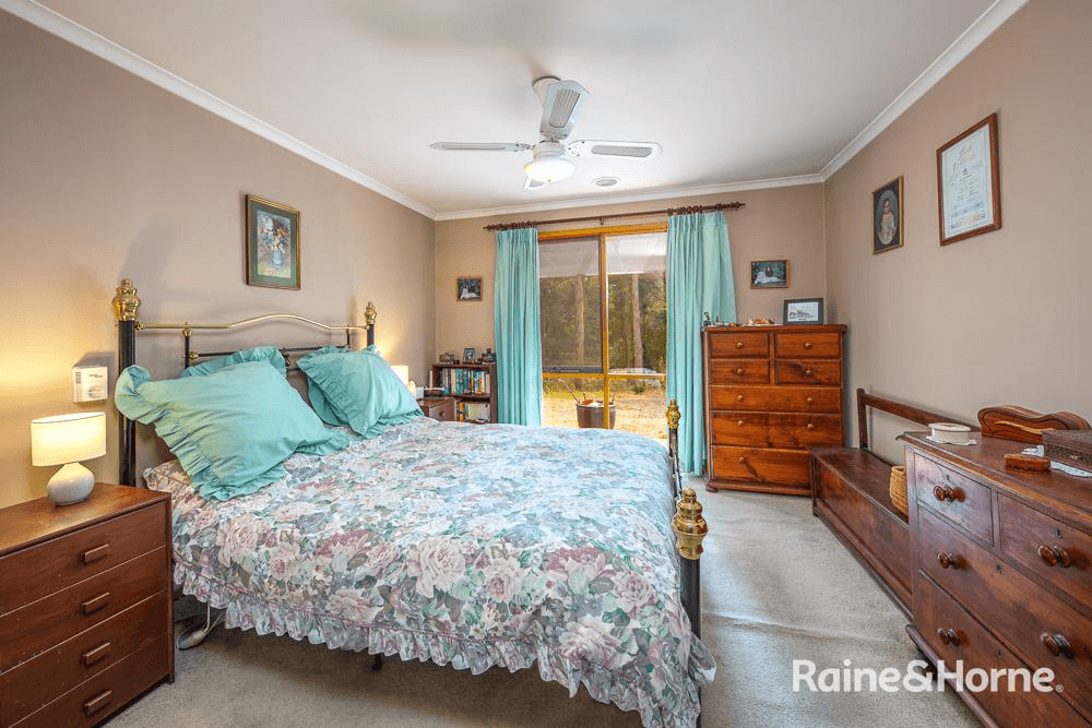 213 Gap Road, RIDDELLS CREEK, VIC 3431