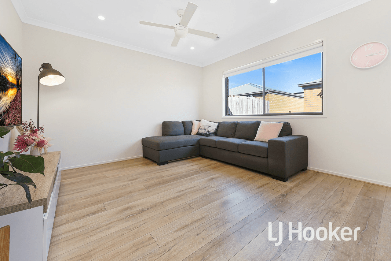 11 Supplejack Walk, CRANBOURNE NORTH, VIC 3977