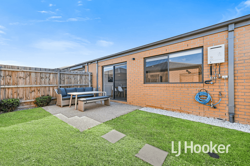 11 Supplejack Walk, CRANBOURNE NORTH, VIC 3977