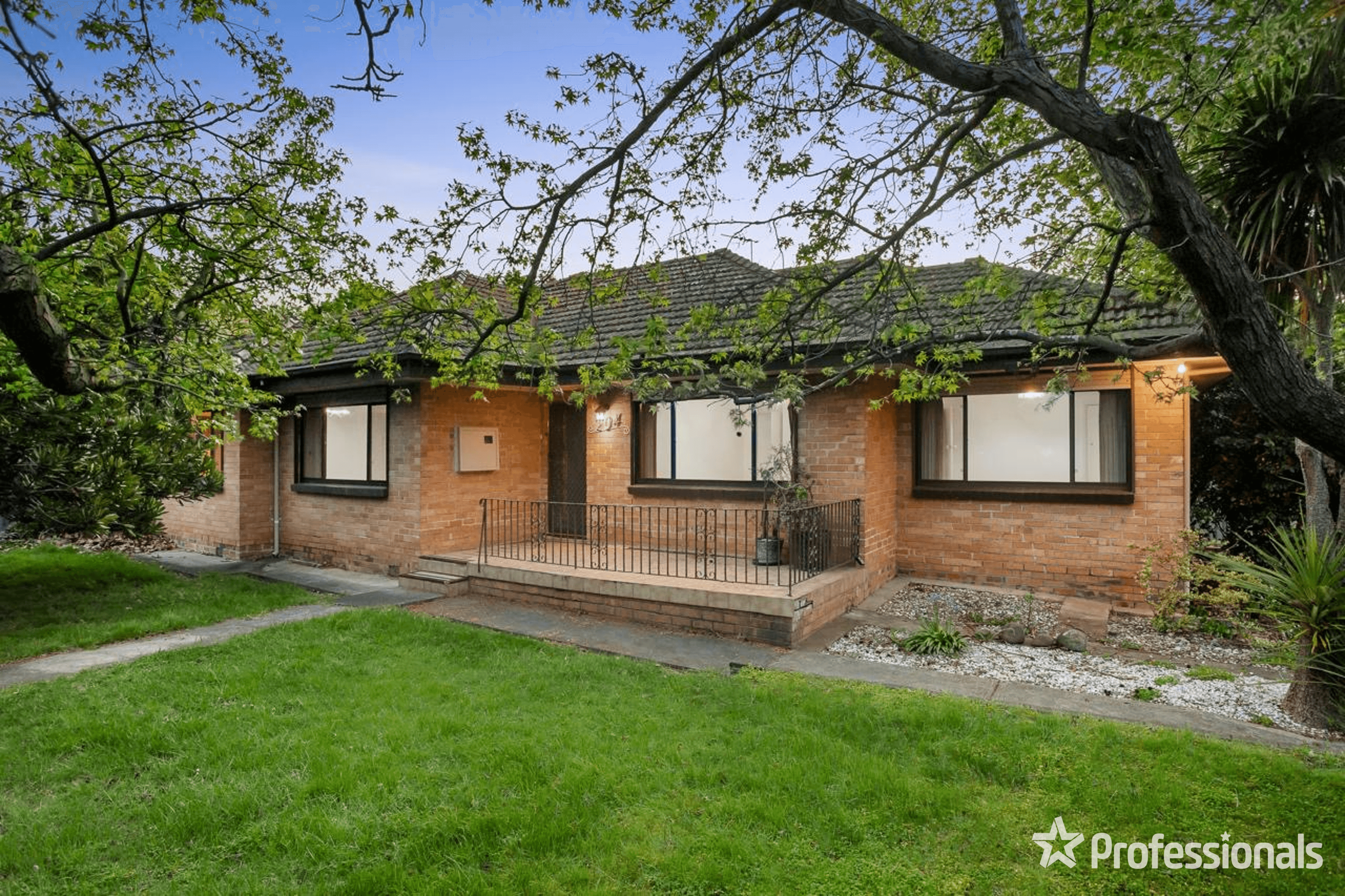 204 Waterdale Road, Ivanhoe, VIC 3079