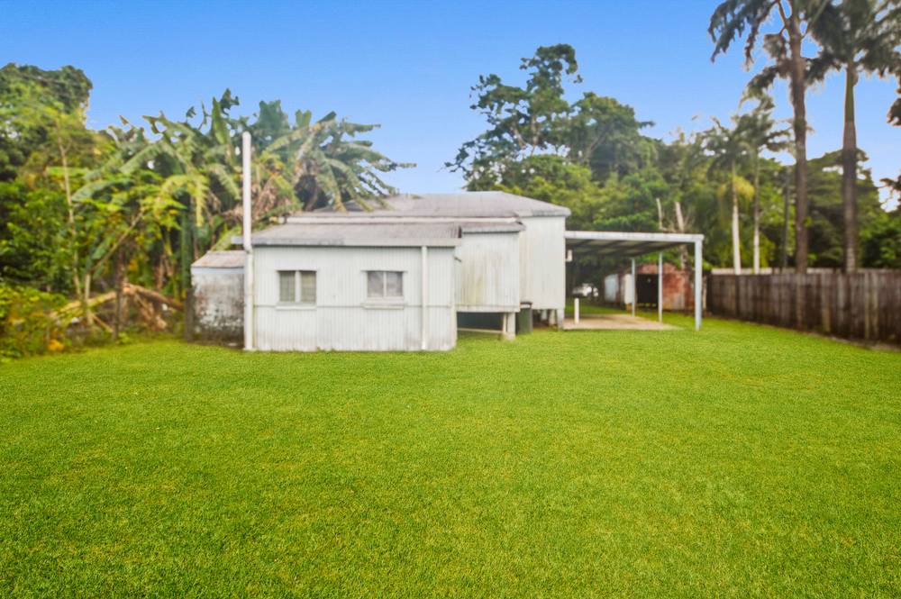 1 Charles Street, INNISFAIL, QLD 4860