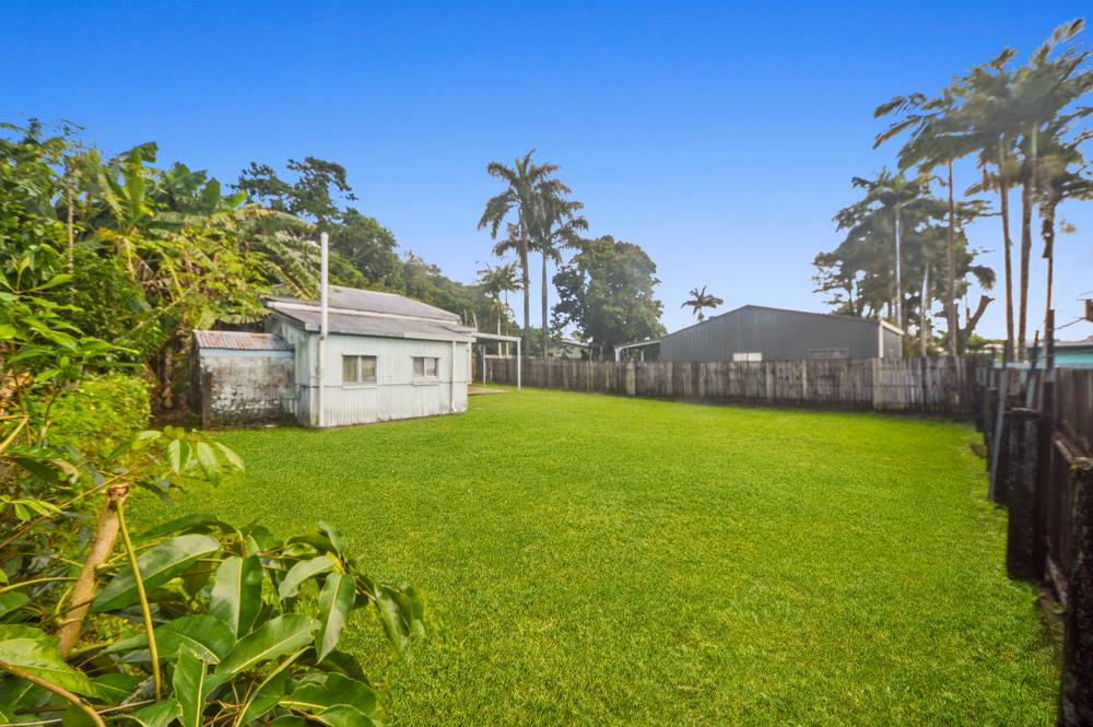 1 Charles Street, INNISFAIL, QLD 4860