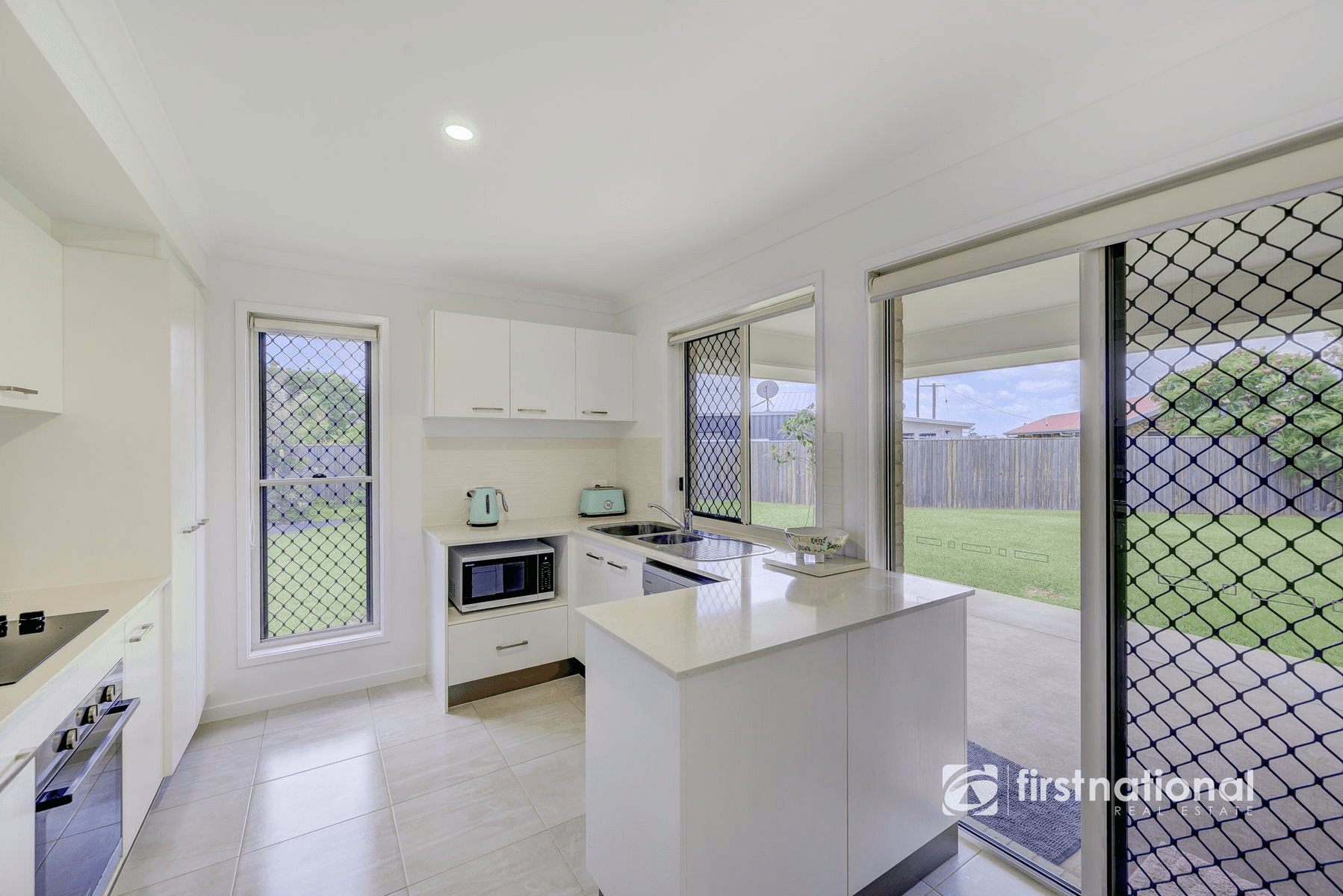 11 Emperor Drive, Elliott Heads, QLD 4670