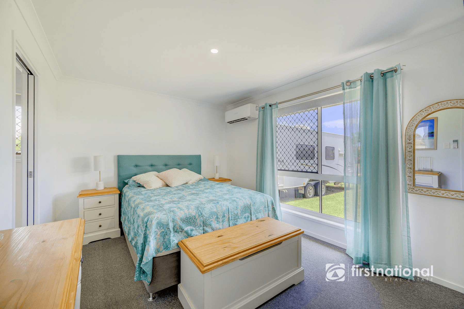 11 Emperor Drive, Elliott Heads, QLD 4670