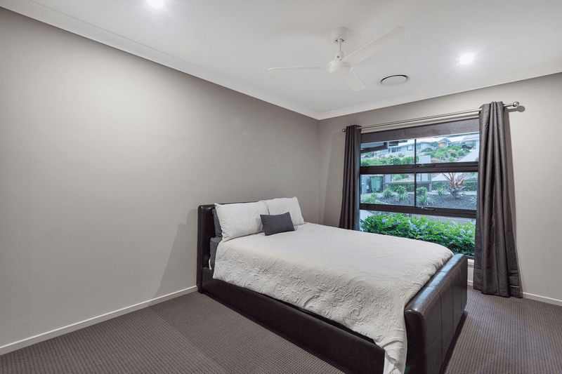 68 Montego Hills Drive, Kingsholme, QLD 4208