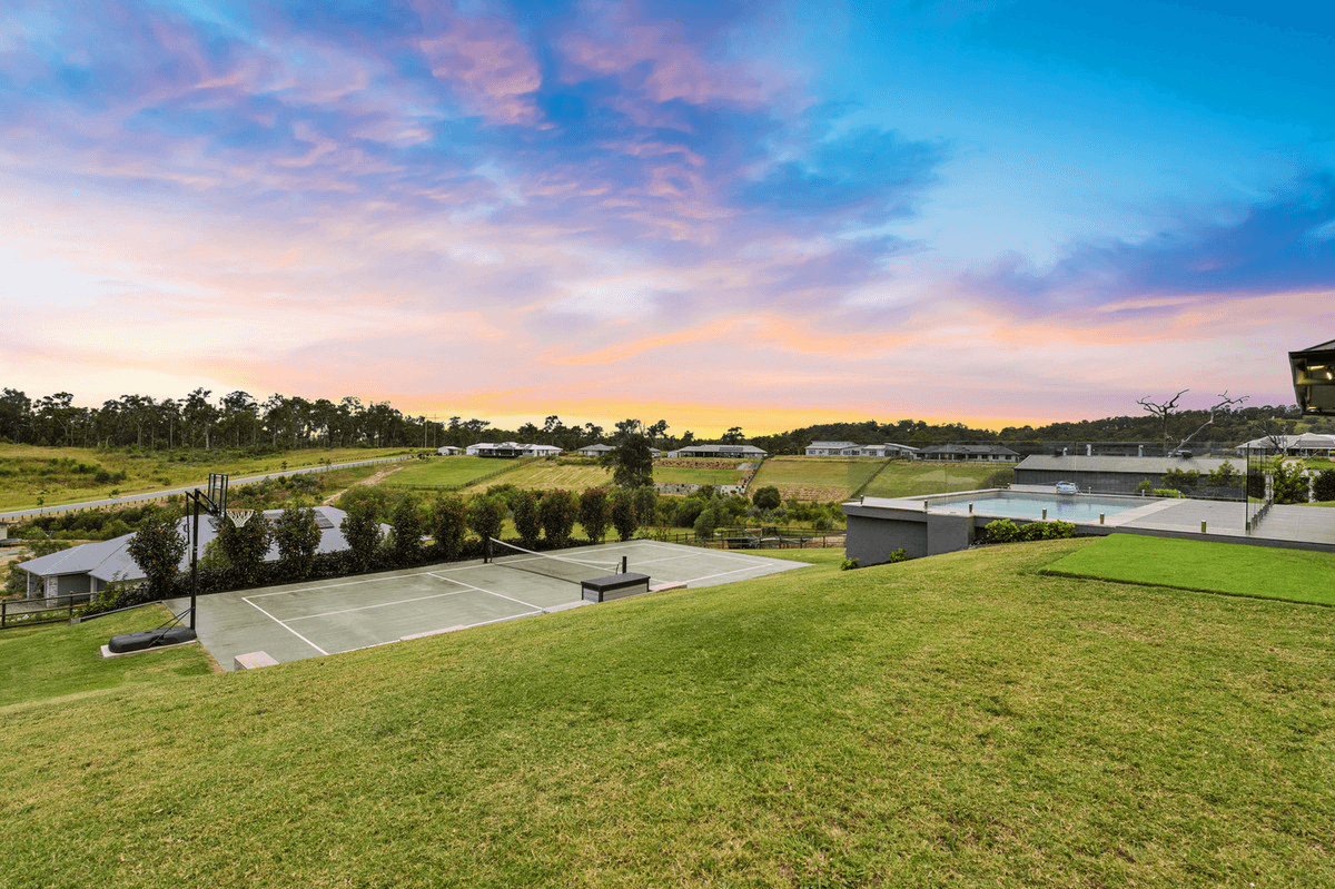 68 Montego Hills Drive, Kingsholme, QLD 4208