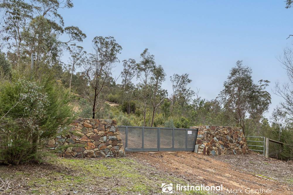 188 Pauls Lane, Dixons Creek, VIC 3775