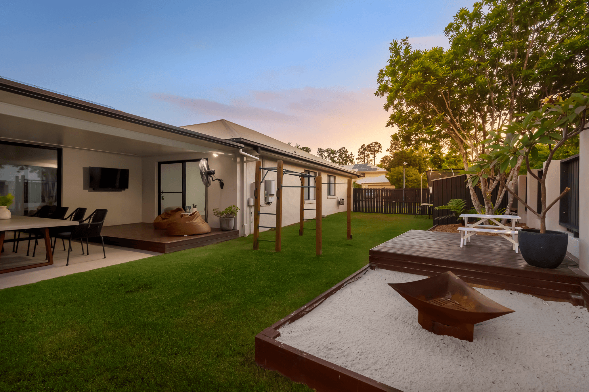 17 Drumbeat Place, COOMERA WATERS, QLD 4209