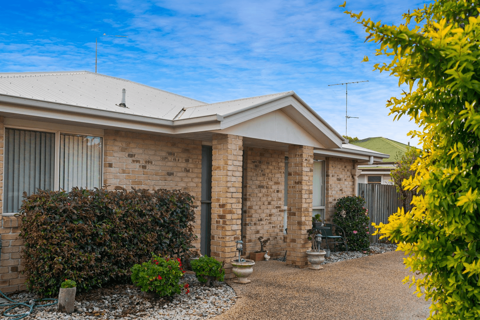 Unit 2/487 Stenner Street, HARRISTOWN, QLD 4350