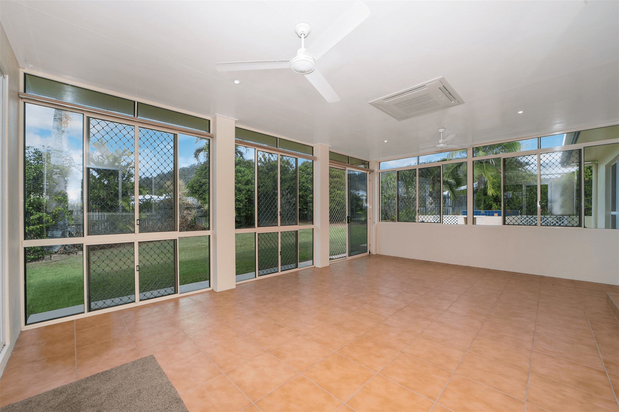 7 LONDON COURT, MOUNT LOUISA, QLD 4814