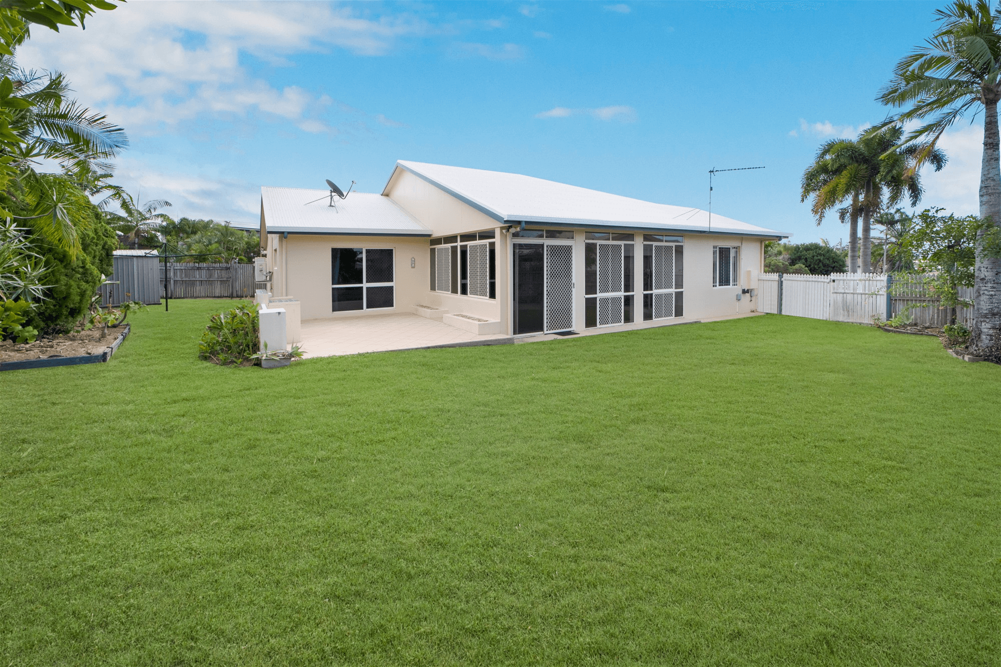 7 LONDON COURT, MOUNT LOUISA, QLD 4814