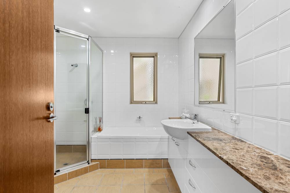9/13 Colonel Cummings Drive, Palm Cove, QLD 4879
