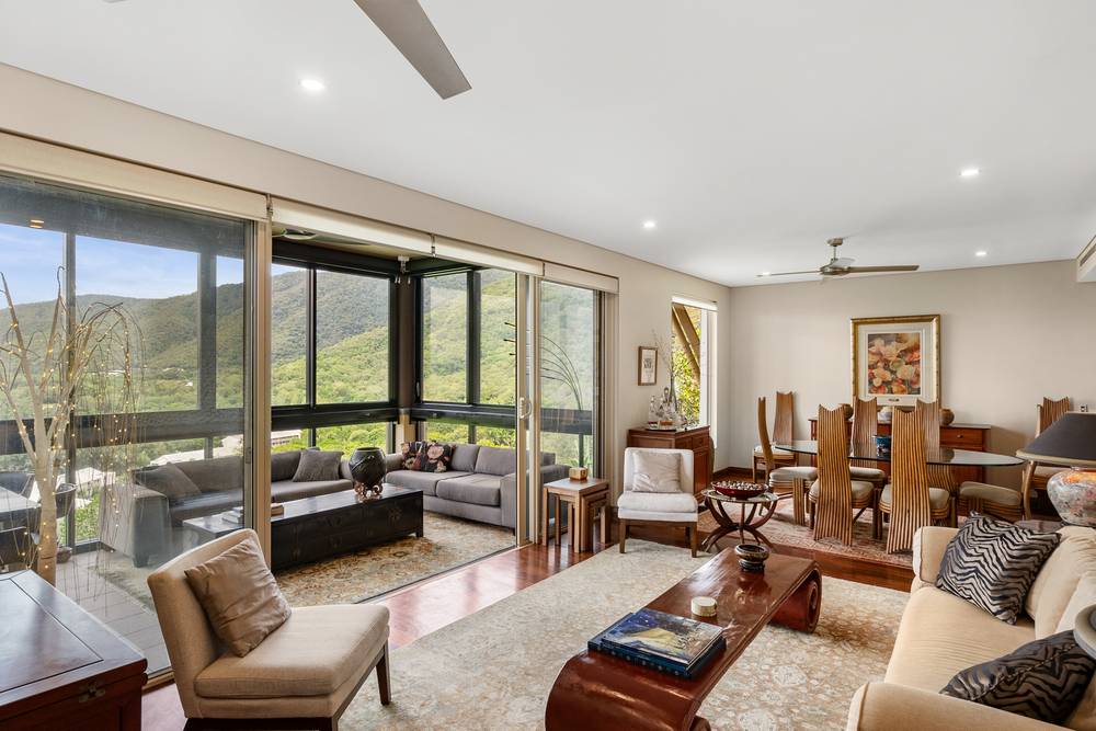 9/13 Colonel Cummings Drive, Palm Cove, QLD 4879