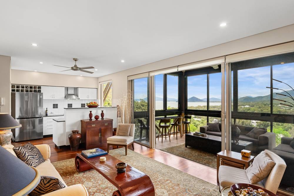 9/13 Colonel Cummings Drive, Palm Cove, QLD 4879