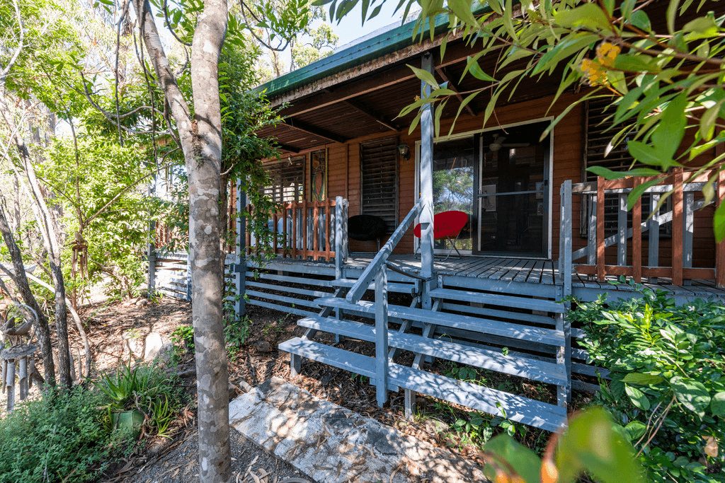 2199 Armidale Road, BLAXLANDS CREEK, NSW 2460