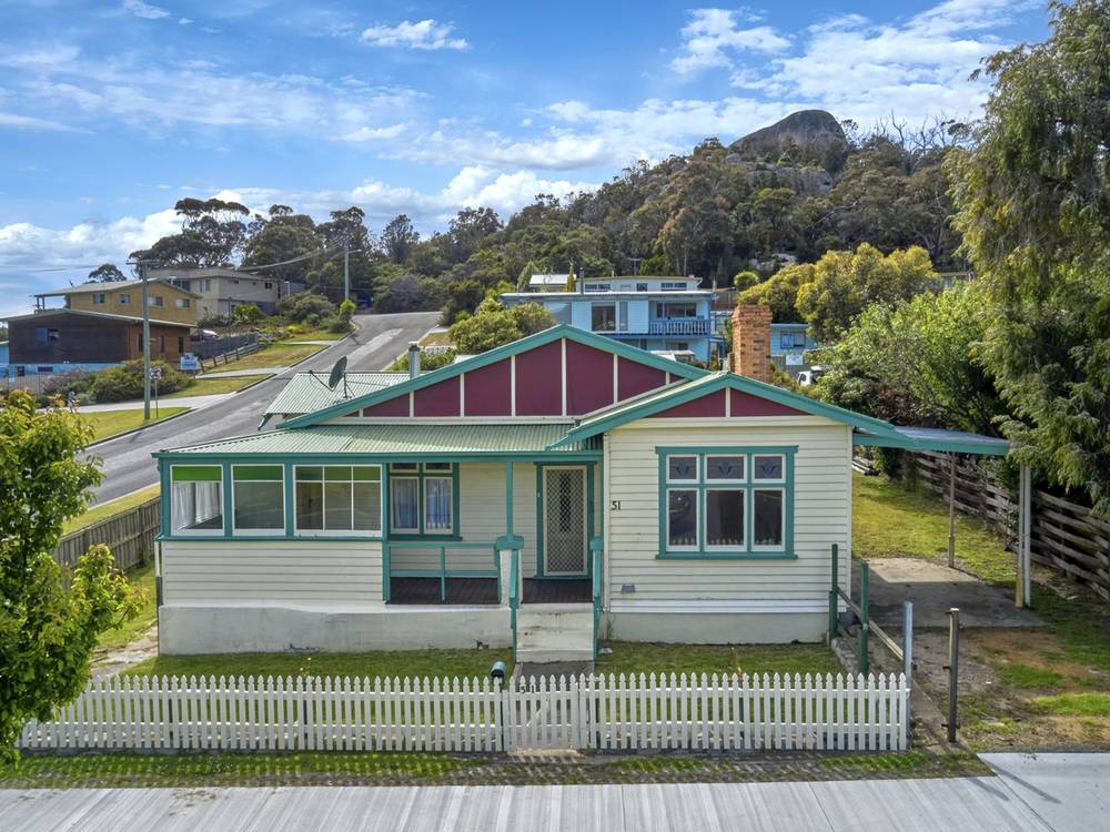 51 Burgess Street, BICHENO, TAS 7215