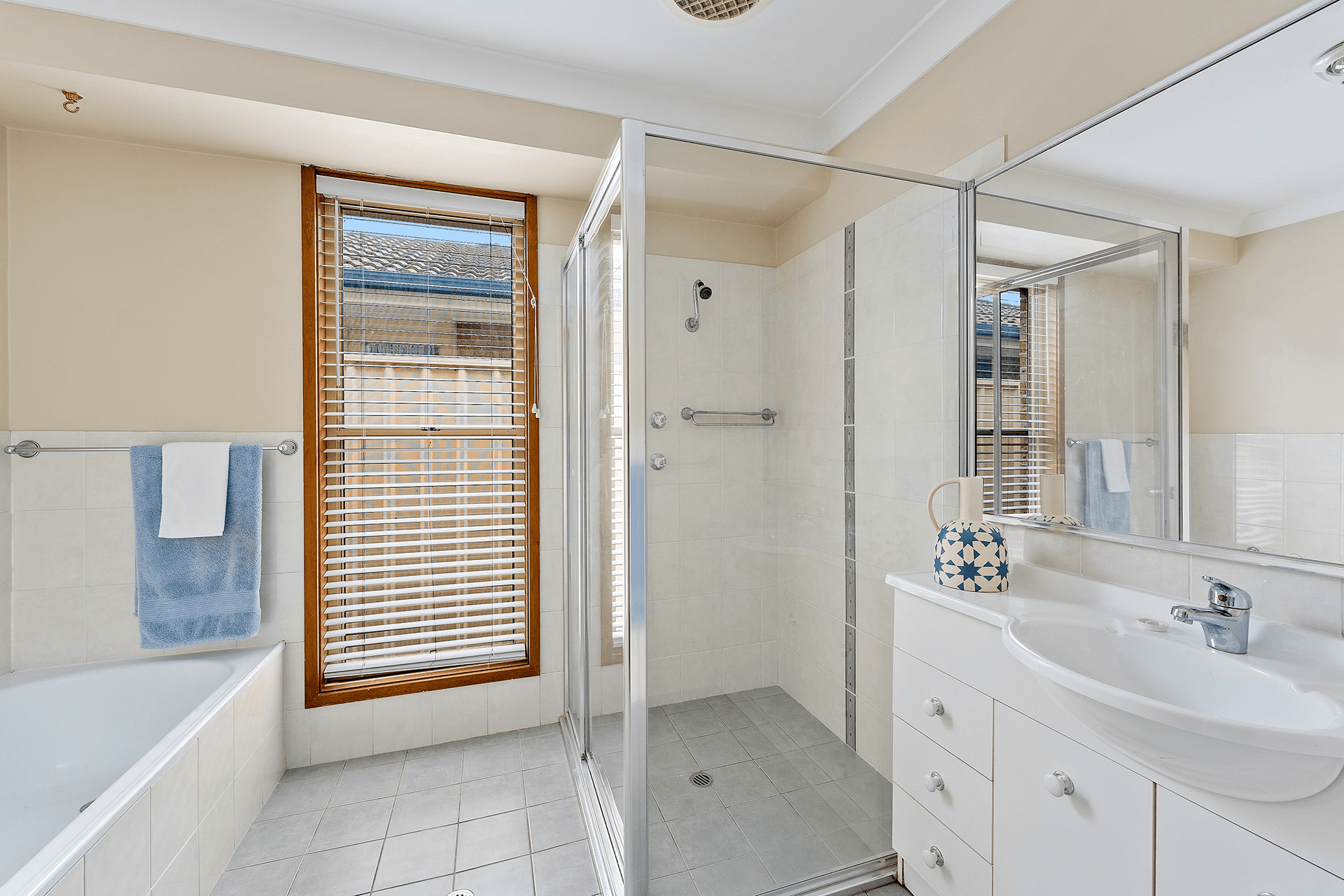 11 Colo Road, COLO VALE, NSW 2575