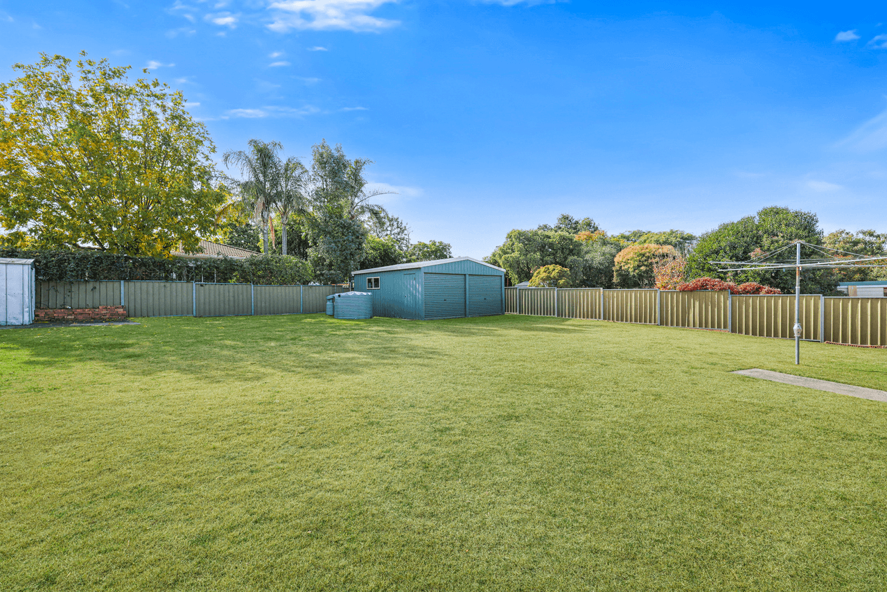 4 Prospect Close, TAMWORTH, NSW 2340