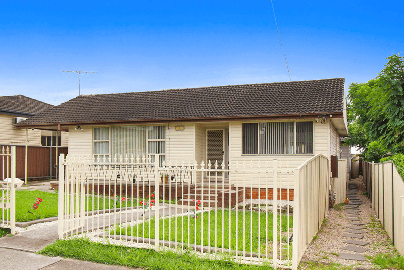 8 & 8a Lawford Street, FAIRFIELD WEST, NSW 2165