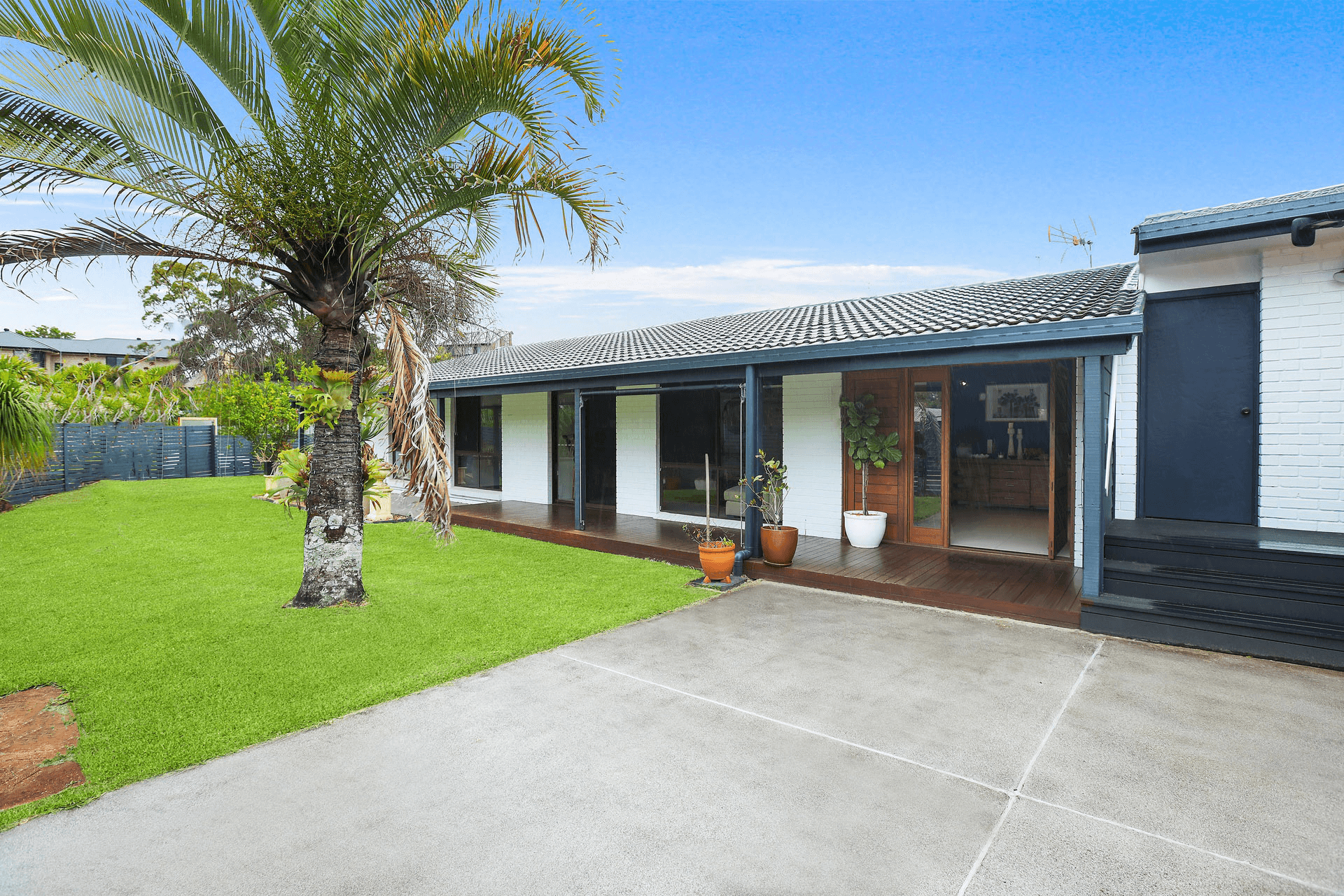 62 Numeralla Avenue, ASHMORE, QLD 4214