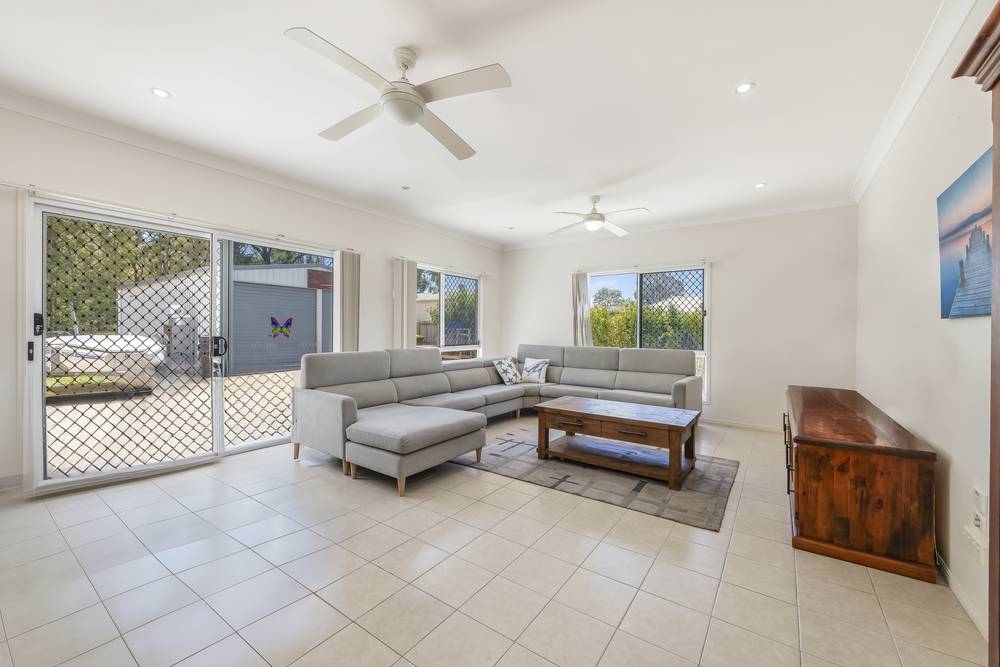 12 Cycad Ct, Moore Park Beach, QLD 4670