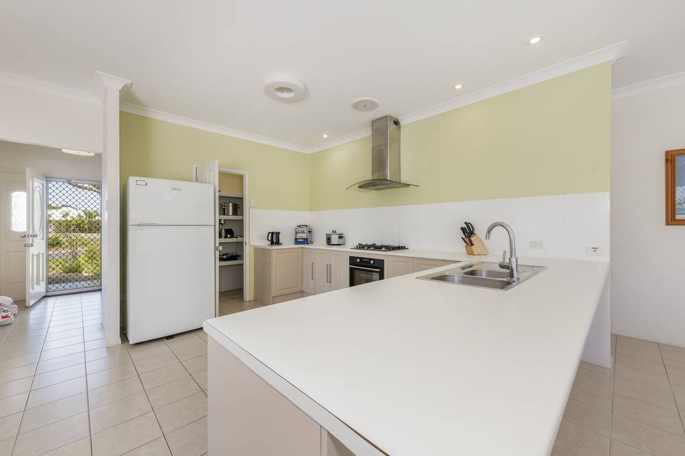 12 Cycad Ct, Moore Park Beach, QLD 4670