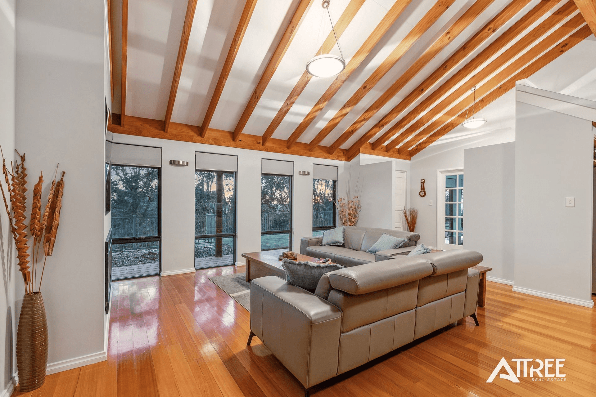 6 Summit View, Mount Richon, WA 6112