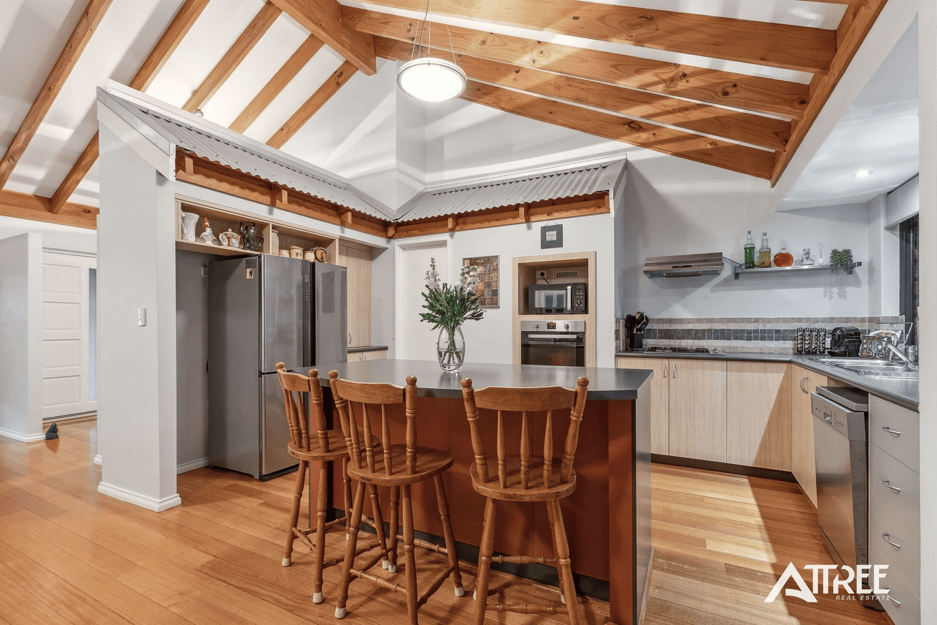 6 Summit View, Mount Richon, WA 6112