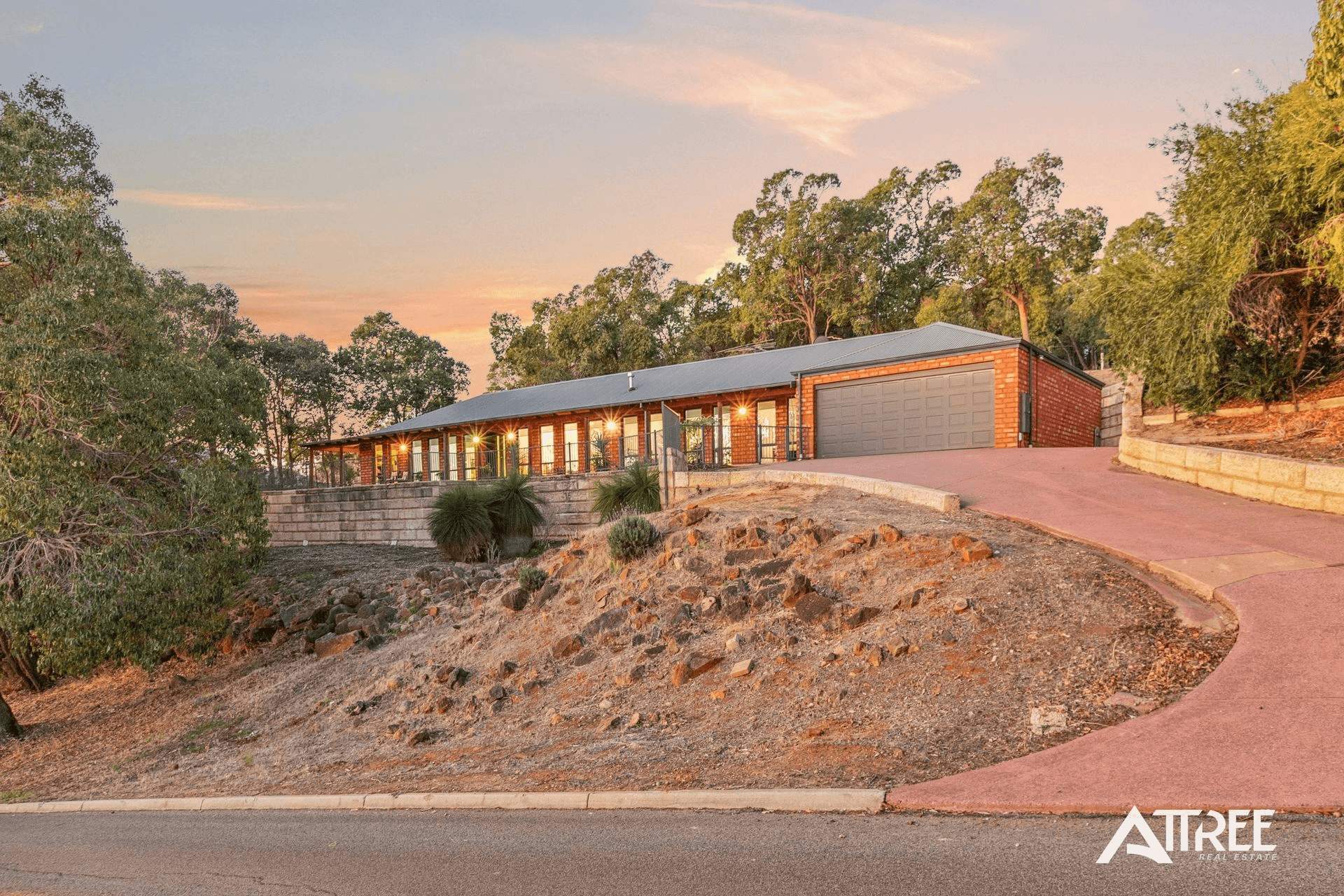 6 Summit View, Mount Richon, WA 6112