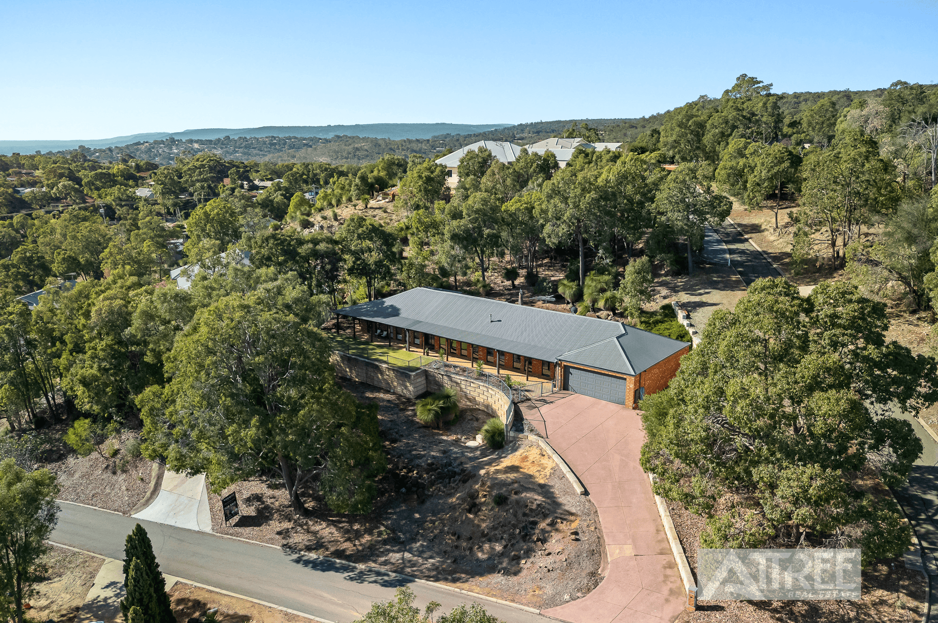 6 Summit View, Mount Richon, WA 6112