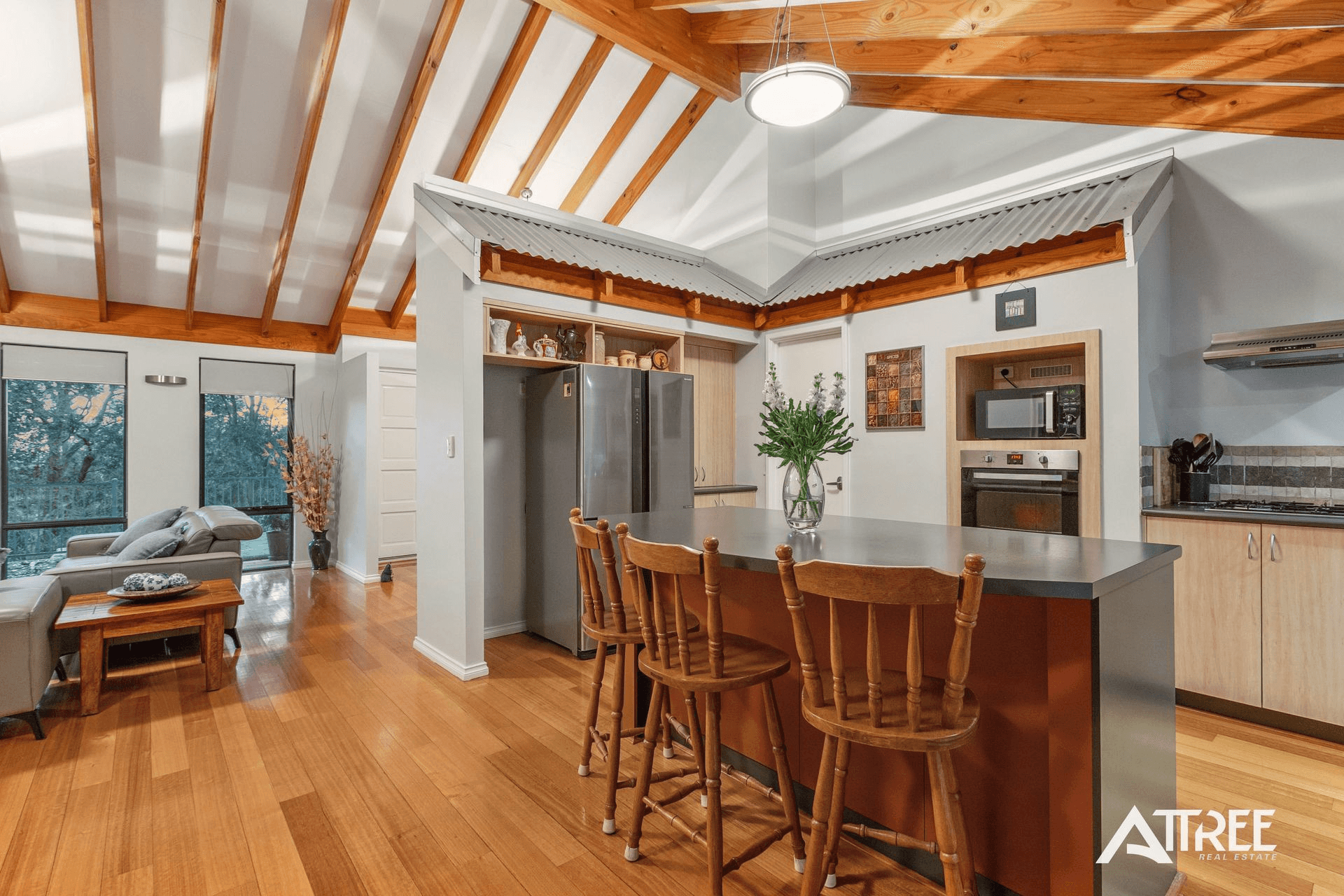6 Summit View, Mount Richon, WA 6112
