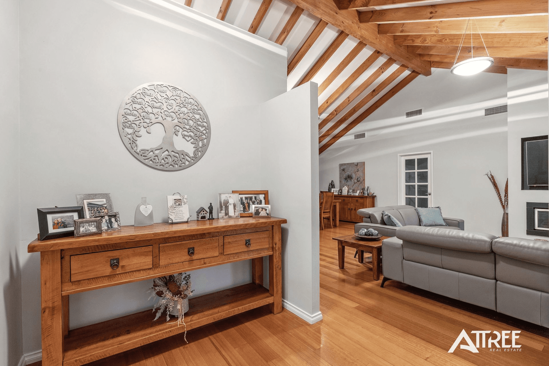 6 Summit View, Mount Richon, WA 6112