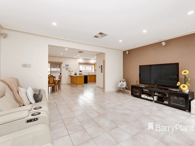 74 Arncliffe Boulevard, GREENVALE, VIC 3059