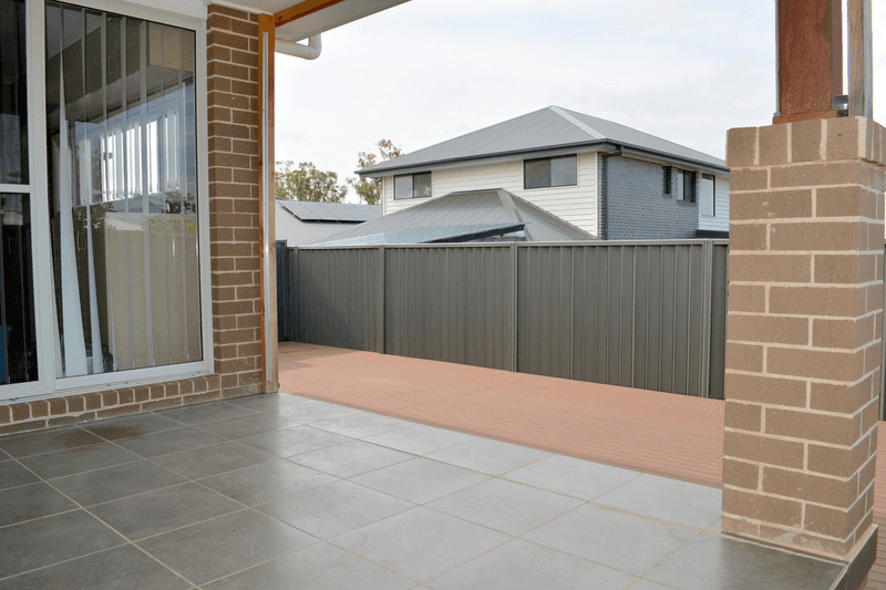 77 Spitzer Street, Gregory Hills, NSW 2557