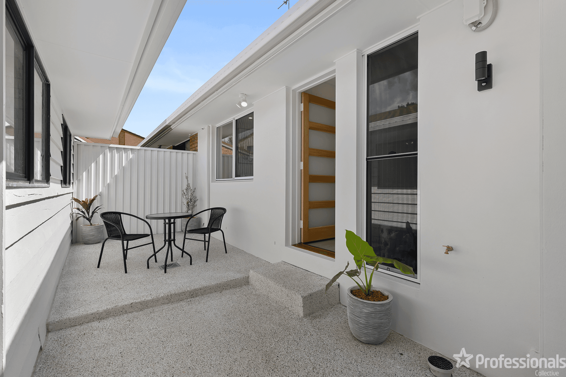 3/7 Sunbird Street, Burleigh Waters, QLD 4220