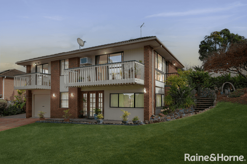 10 Harcourt Place, EAGLE VALE, NSW 2558