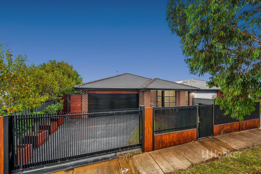 22 Walton Loop, POINT COOK, VIC 3030