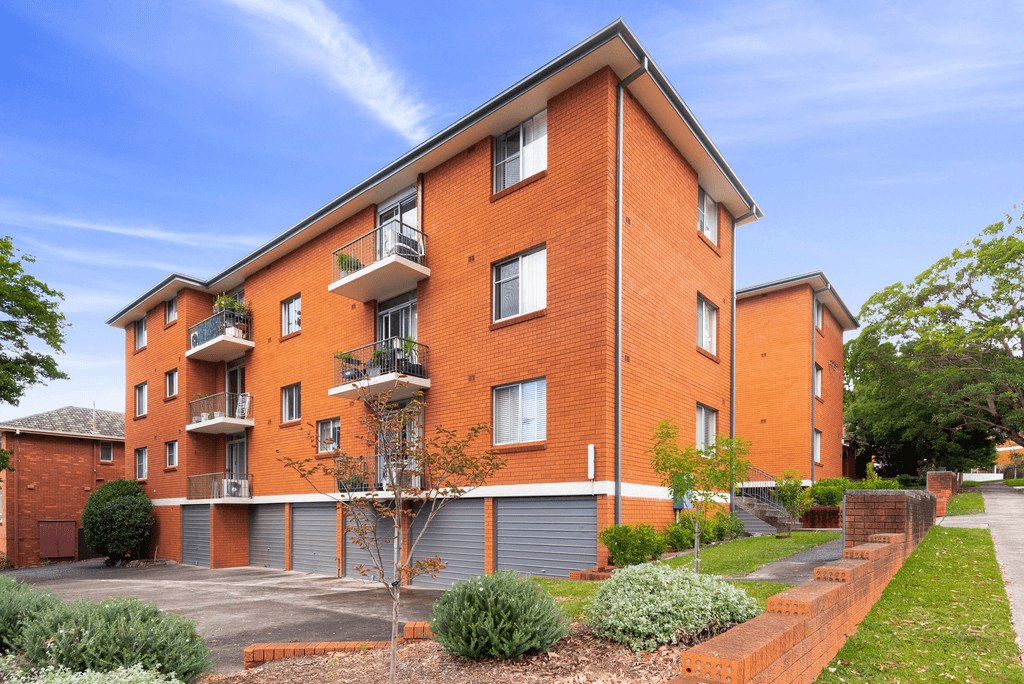 8/4 Harvard Street, GLADESVILLE, NSW 2111