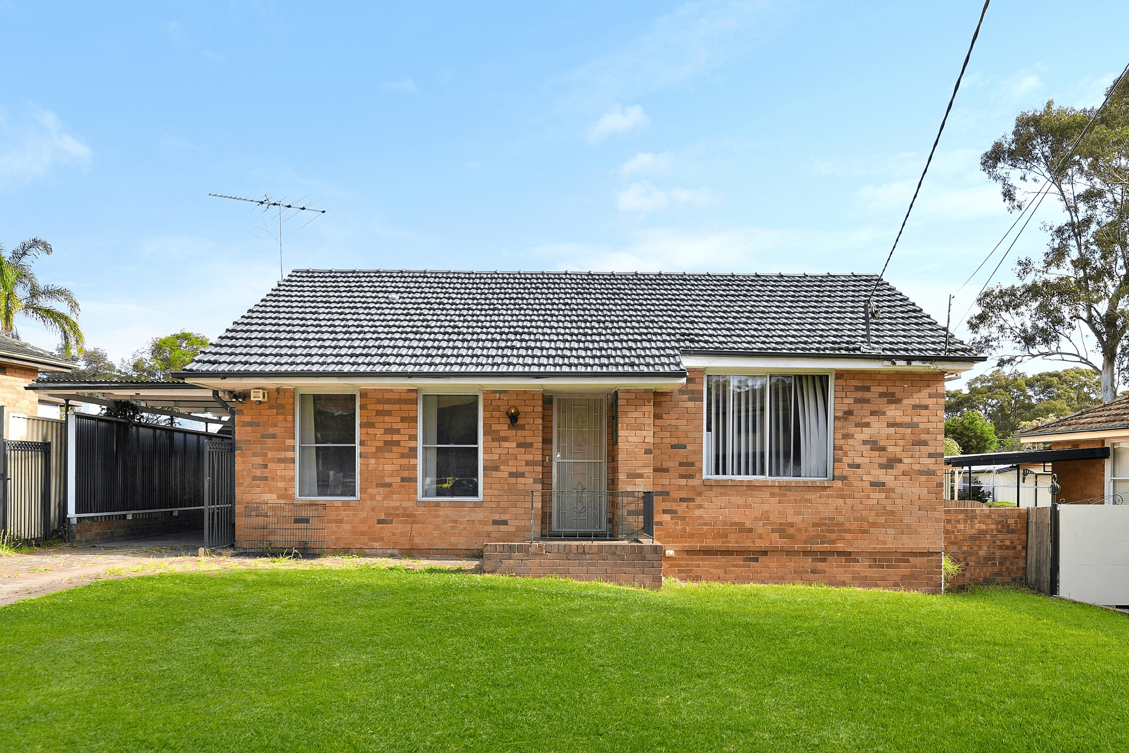 43 Yunga Burra Stree, VILLAWOOD, NSW 2163