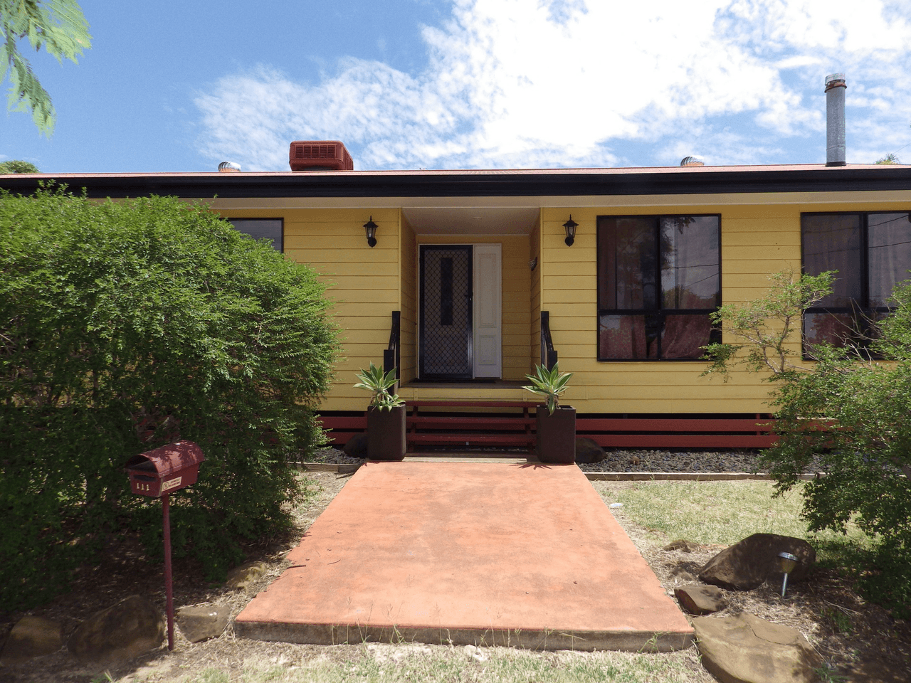 111 Quintin Street, ROMA, QLD 4455