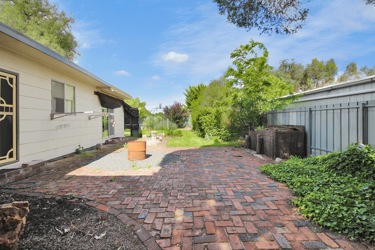 20 Kalkee Road, HORSHAM, VIC 3400