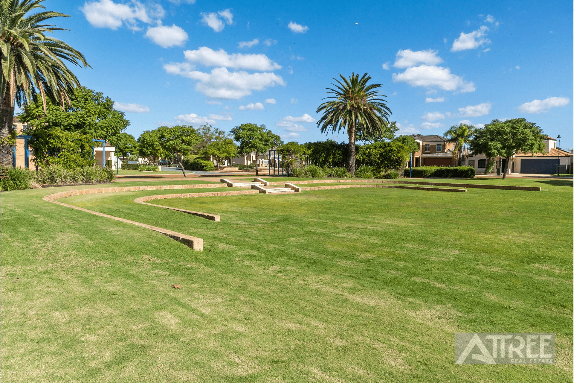 14 Crouch Place, CANNING VALE, WA 6155