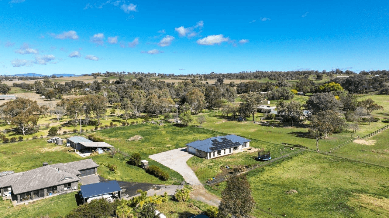 51 Spains Lane, TAMWORTH, NSW 2340