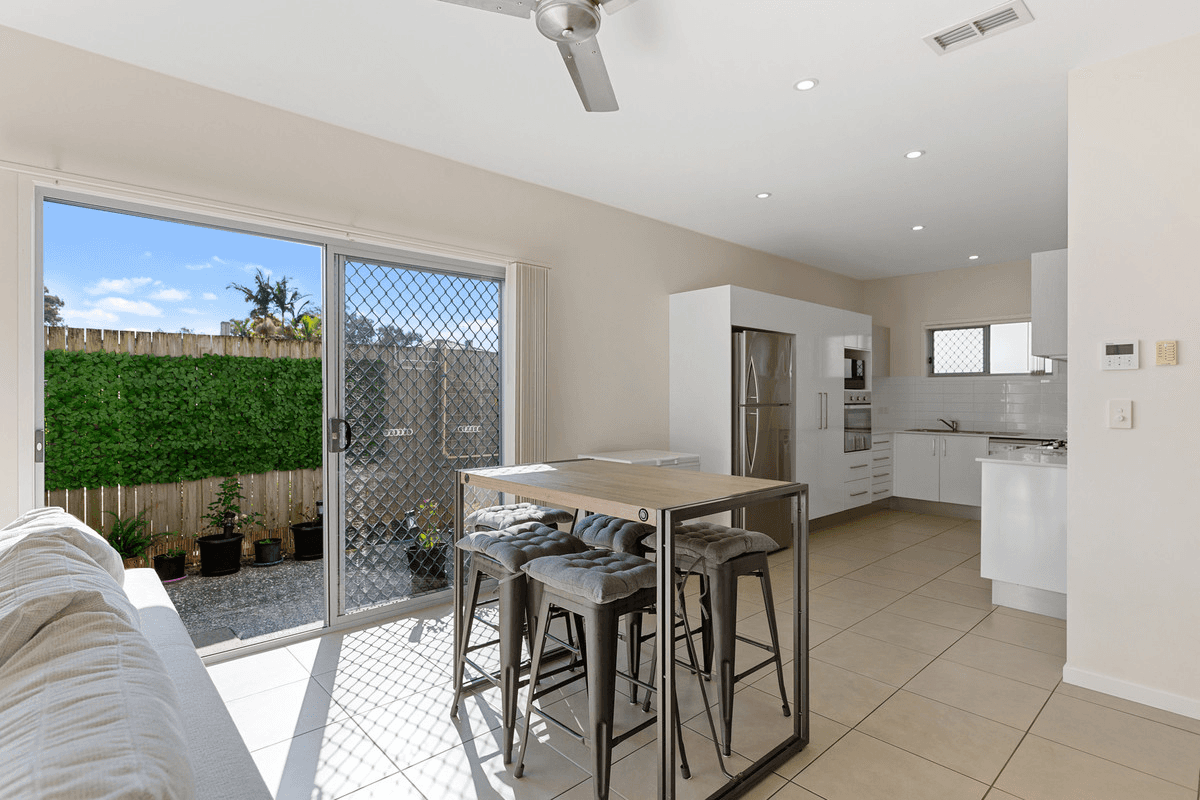 4/104-106 Wynyard Street, CLEVELAND, QLD 4163