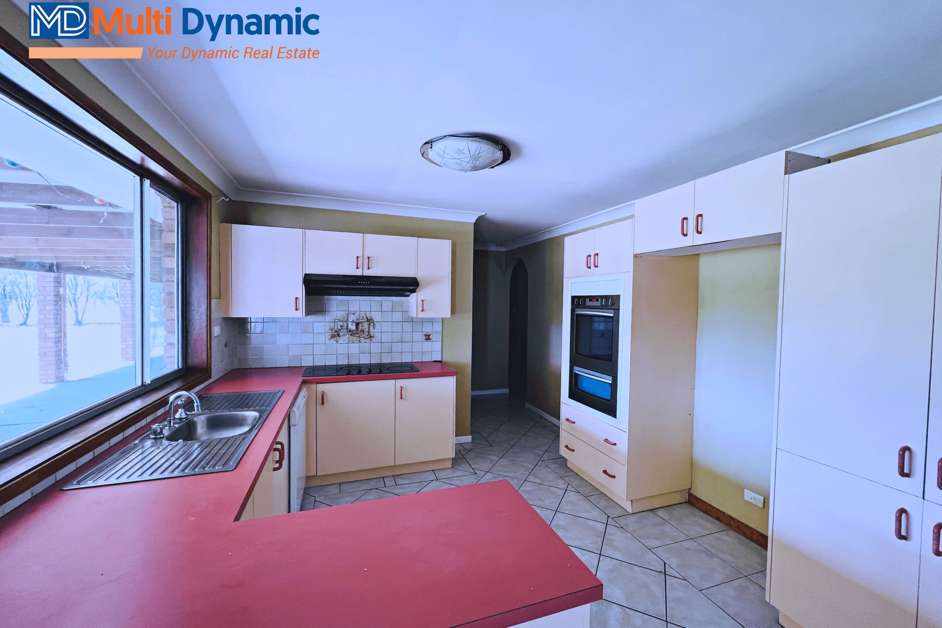 10 Masterfield Street, Rossmore, NSW 2557